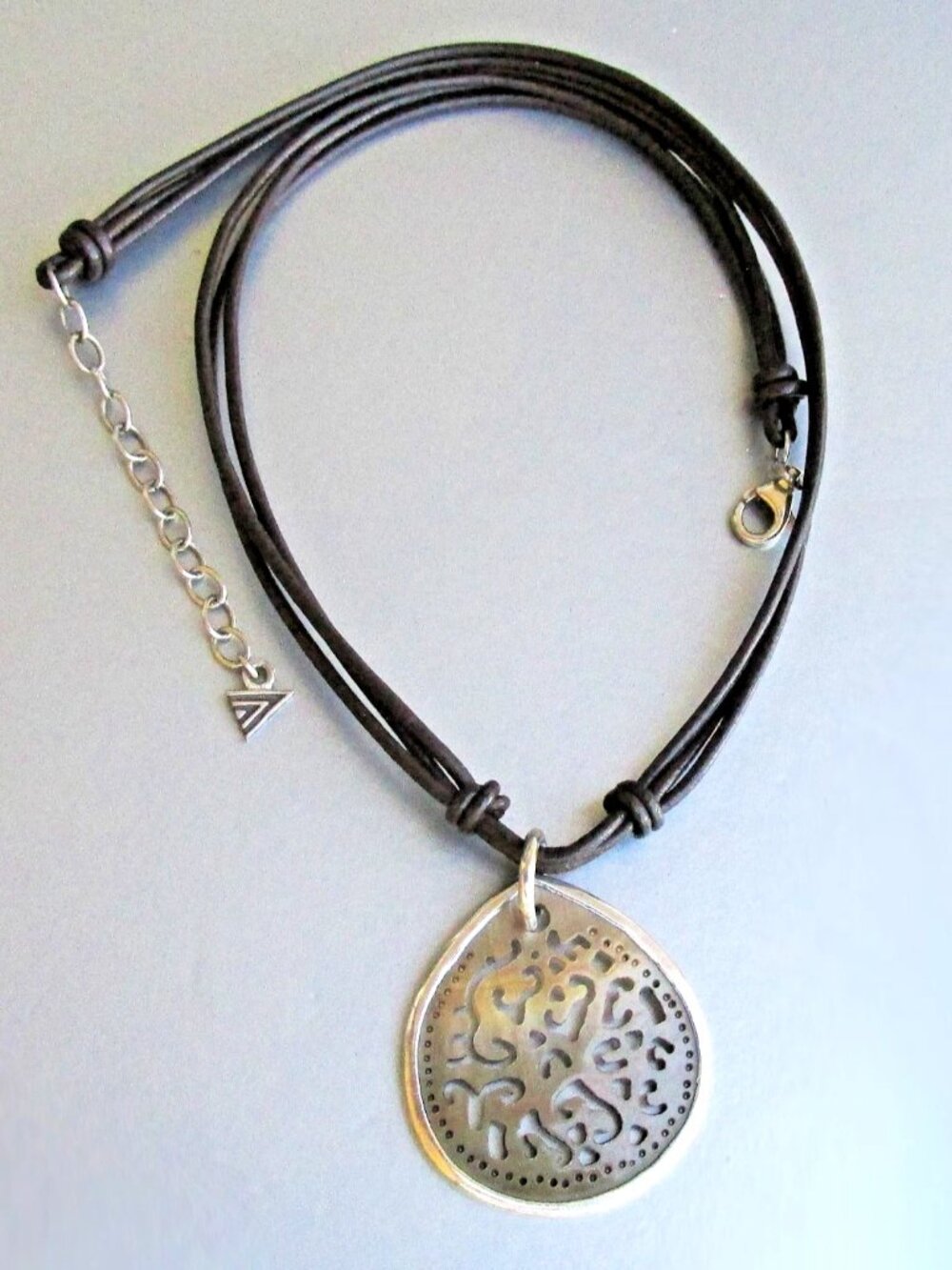 Retired SILPADA N1446 Sterling Silver Carved Lip Shell & Leather Cord Necklace